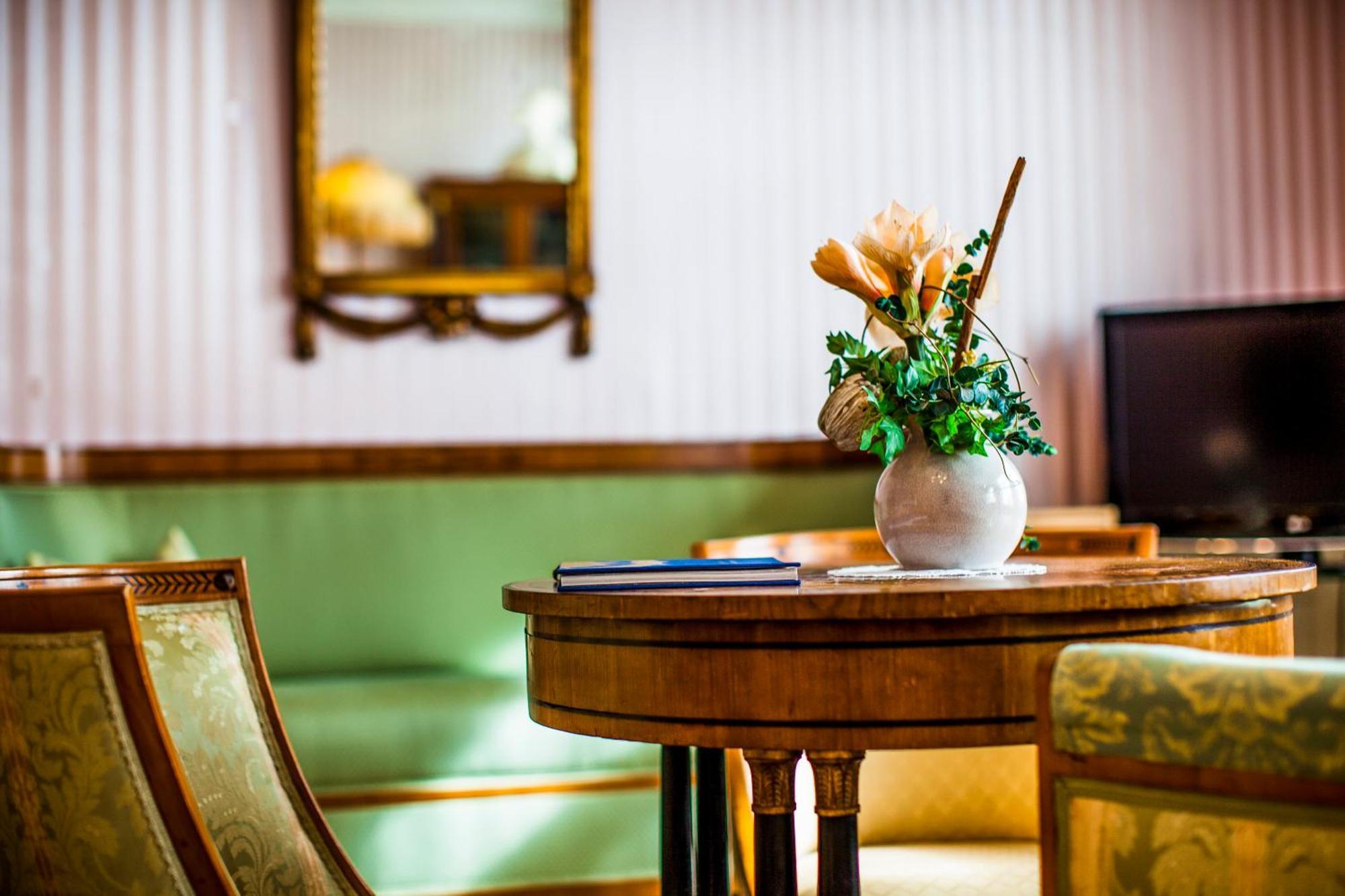 Boardinghouse Sonne Hotel ออฟเฟนบูร์ก ภายนอก รูปภาพ