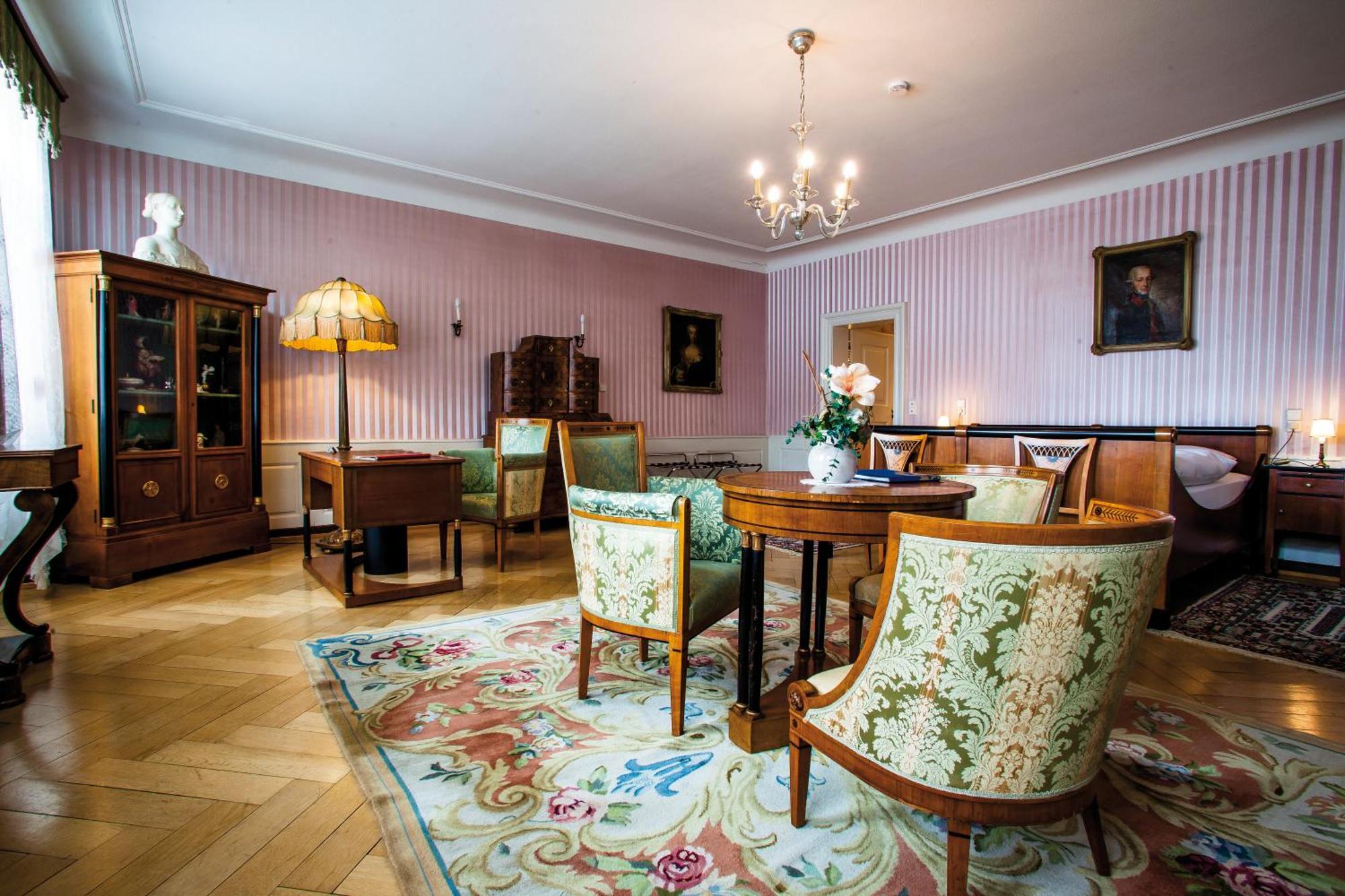 Boardinghouse Sonne Hotel ออฟเฟนบูร์ก ภายนอก รูปภาพ