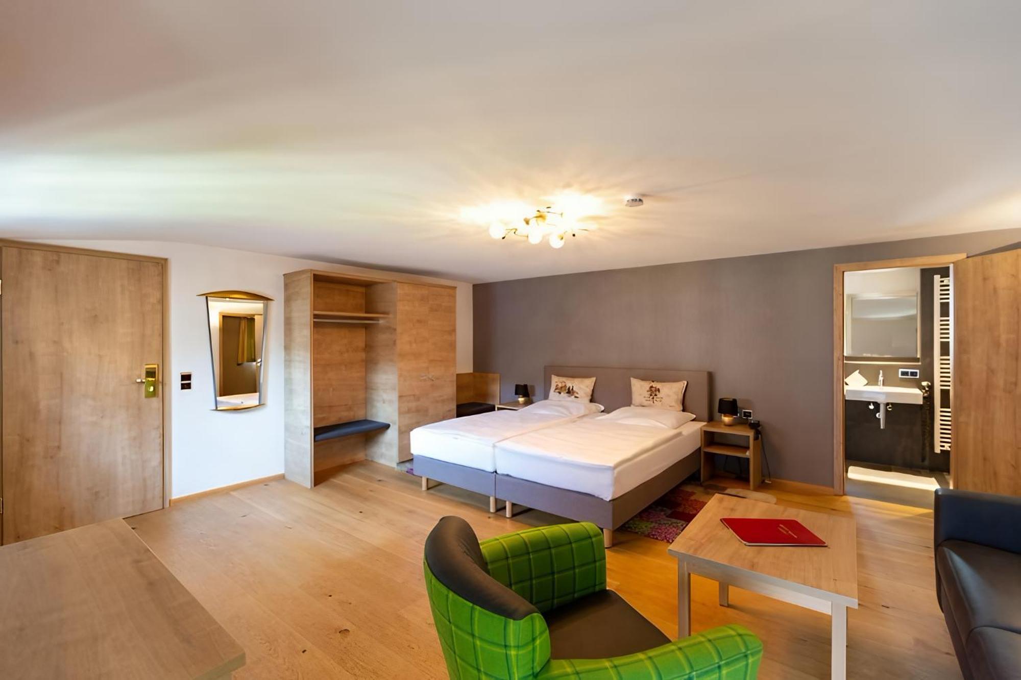 Boardinghouse Sonne Hotel ออฟเฟนบูร์ก ภายนอก รูปภาพ